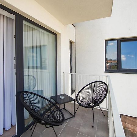 Duo Vibe Apartment Oradea Ngoại thất bức ảnh