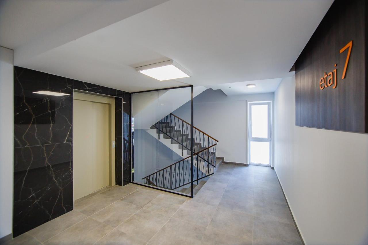 Duo Vibe Apartment Oradea Ngoại thất bức ảnh